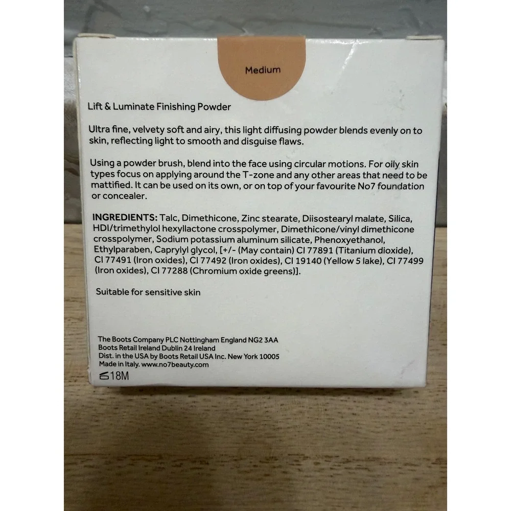 No7 Lift & Luminate Triple Action Translucent Finishing Powder Medium 0.35oz NEW